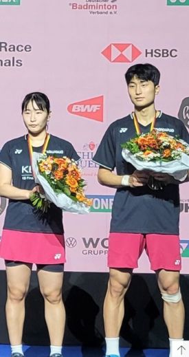 정나은-김원호 선수 시상식(독일오픈배드민턴선수권대회)