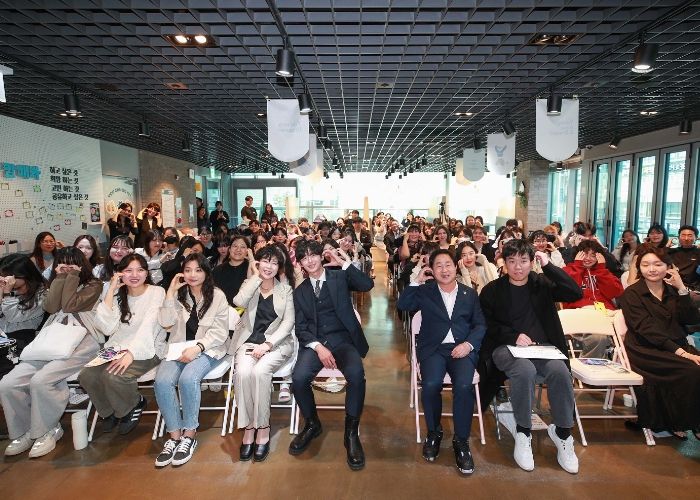 배우 이지훈, ‘남양주 공식 인싸’ 첫 행보로 청년토크콘서트 가져