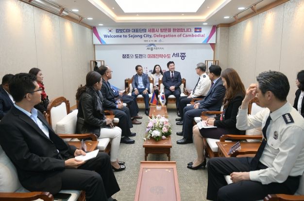 캄보디아대표단면담