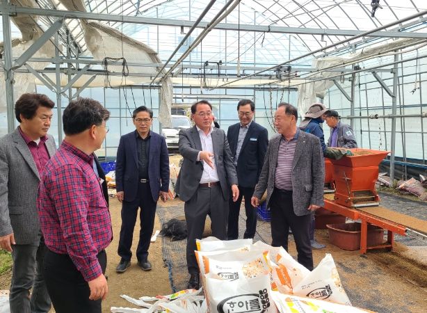 김종훈 전북도 경제부지사, 무주군 찾아 농정 현안 점검