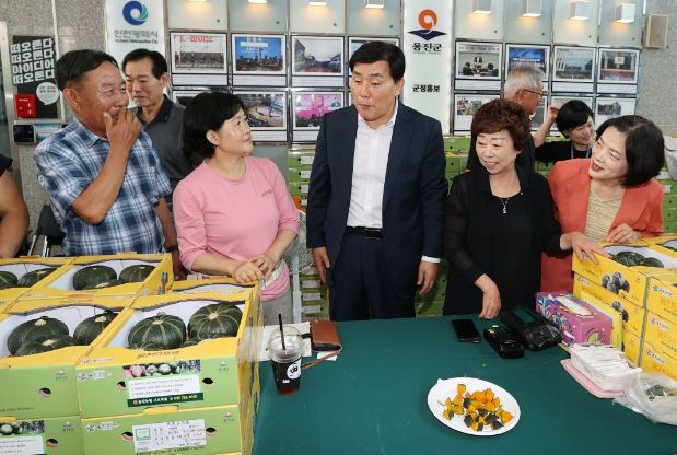 옹진군, 단호박 직거래판매행사