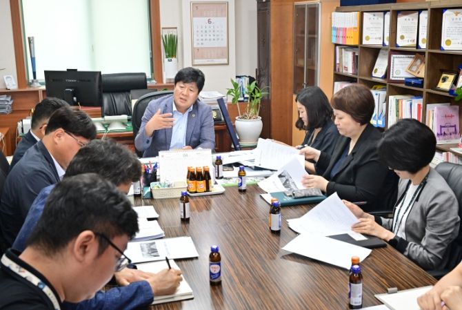 공진혁 의회운영위원장, 울주군 나사항 어촌경제 활성화 방안 마련 간담회