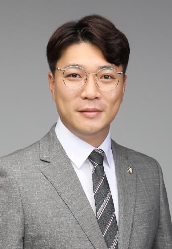 목포시의회 유창훈 의원 ‘2025 지방자치 의정대상’수상