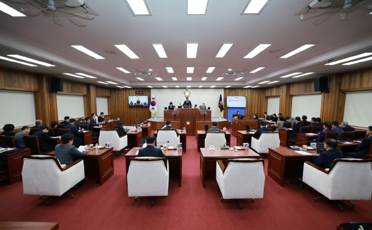 제305회 정례회 1차 본회의