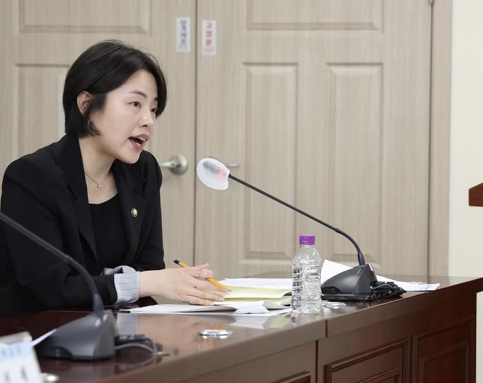 고양특례시의회 정민경 의원, 덕양구청, 일산동구청, 일산서구청의 구조적 문제점 개선 촉구