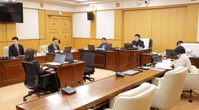 행정자치위원회