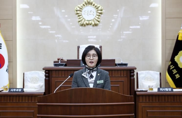 계룡시의회 김미정 의원 5분 자유발언, “시민을 배신하고 사익을 추구한 정치인은 퇴출해야”