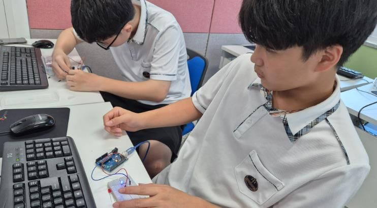 장수군, 전북대학교 생활과학교실과 협력해 중학생 SW 교육 운영