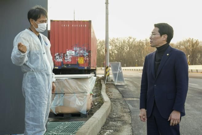 포천시의회 임종훈 의장, 가축방역 거점 소독초소 근무자 격려