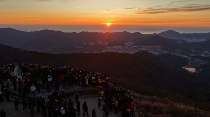 천성산 새해 해맞이