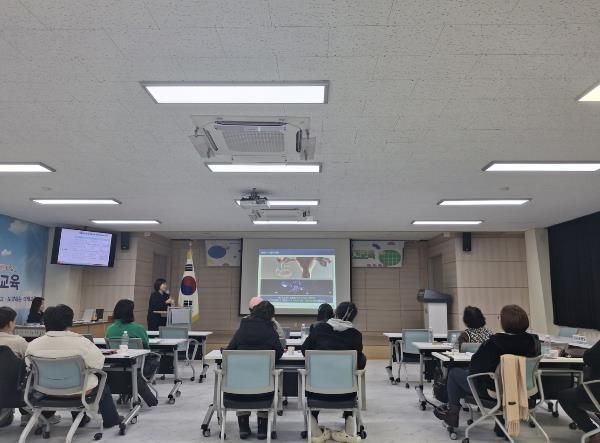 울릉군, 급식종사자 대상 정신건강·생명존중 교육 실시