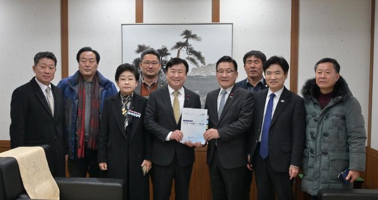 여수시, 행정통합 공청회서 “여수시 미래발전 건의과제” 전남도지사에 전달