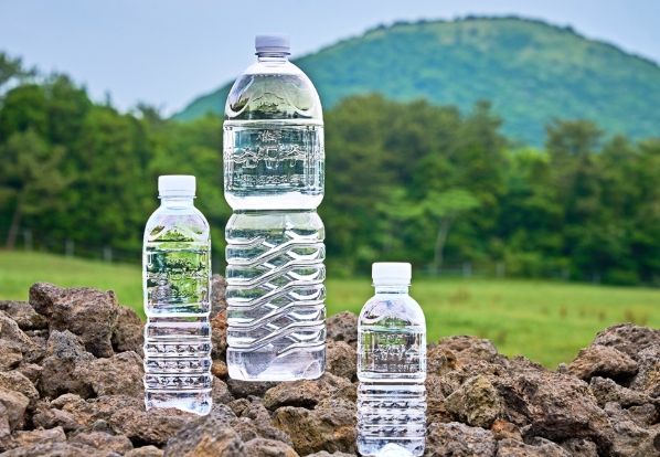 무라벨 ‘제주삼다수 그린’.