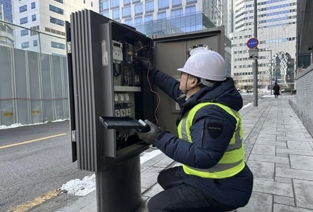 도로조명시설 점검 사진