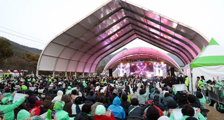 제54회 강진청자축제 현장 모습.