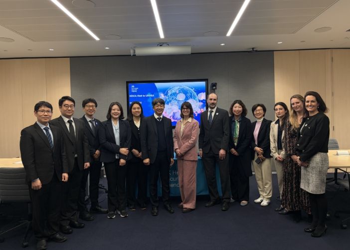 질병관리청-UKHSA(가운데 임승관 질병관리청장과 수잔 홉킨스 UKHSA 청장)