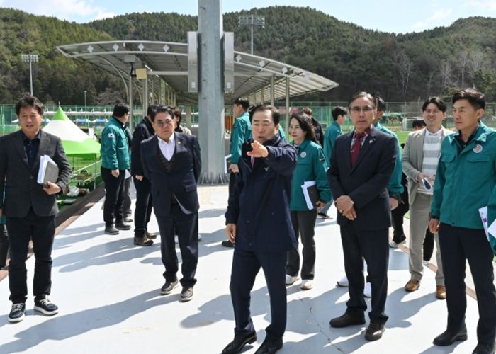 합동점검반이 제20회 창녕 부곡온천 마라톤대회가 열릴 현장을 점검하고 있다.