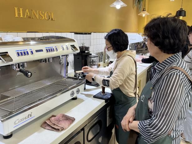 지난해 ‘올인원 맞춤 일자리 프로그램’ 바리스타 2급 과정 운영 모습