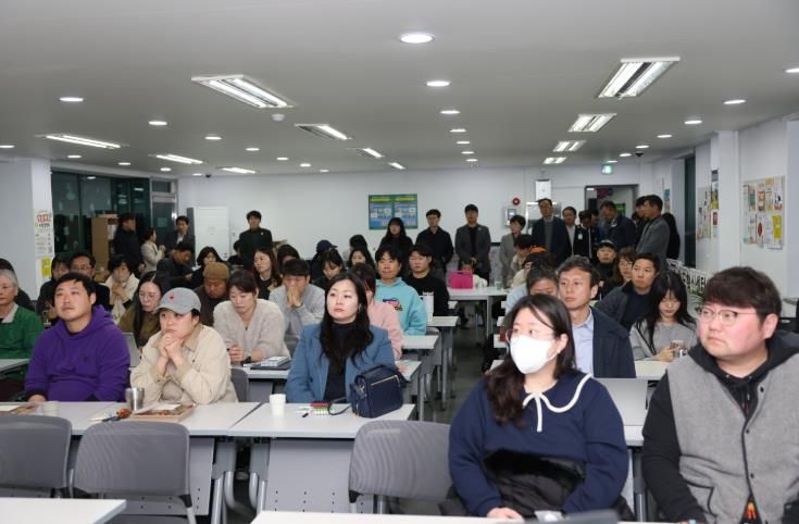 청도의 미래, 우리가 그린다”상상마루에 모인 뜨거운 열정 (로컬임팩트랩).