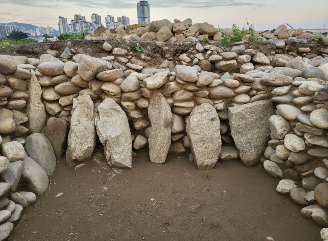 양평 양강섬 적석분구묘